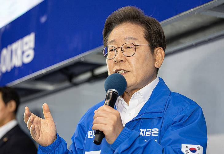 新澳今天晚上9点30分358期-百度和李在明正式宣誓就职与李在明是什么党